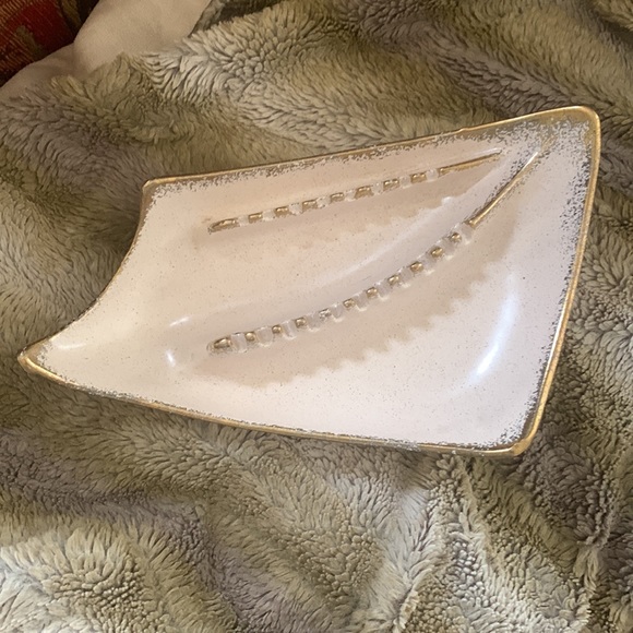 Gilded mid century ashtray/ accessory tray - Picture 3 of 6